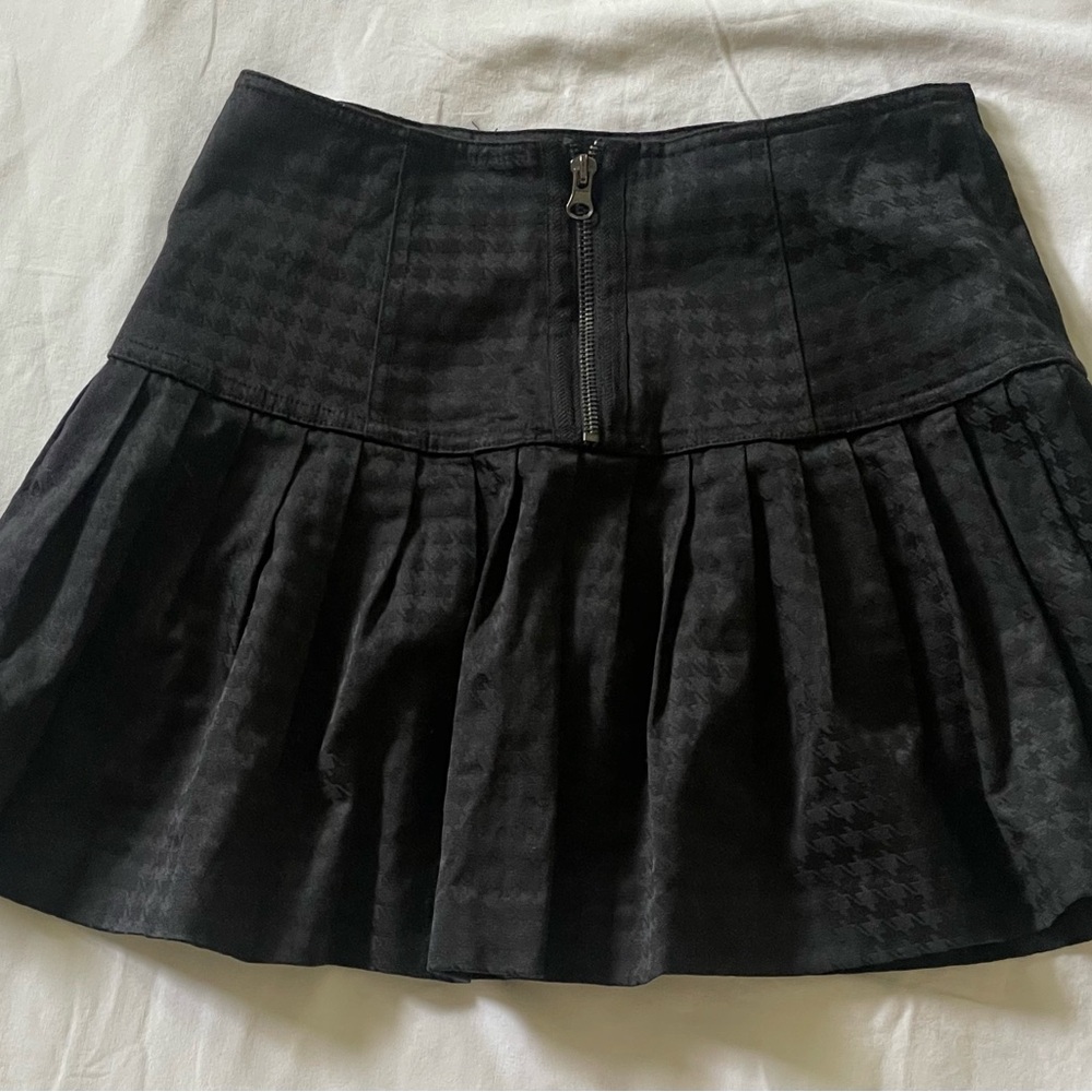 Forever 21 Black and Gray Textured Mini Skirt XS - Picture 5 of 7